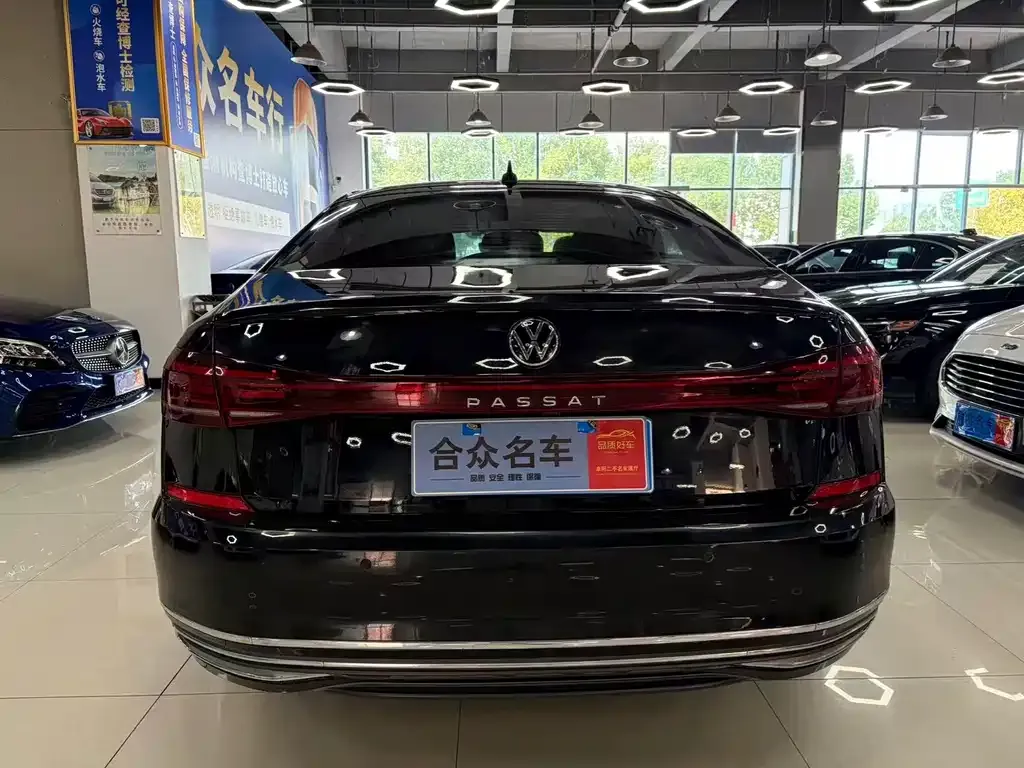 Volkswagen Passat — фото 7