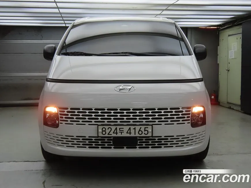 Hyundai Staria — фото 2