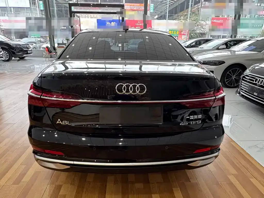 Audi A6L — фото 5
