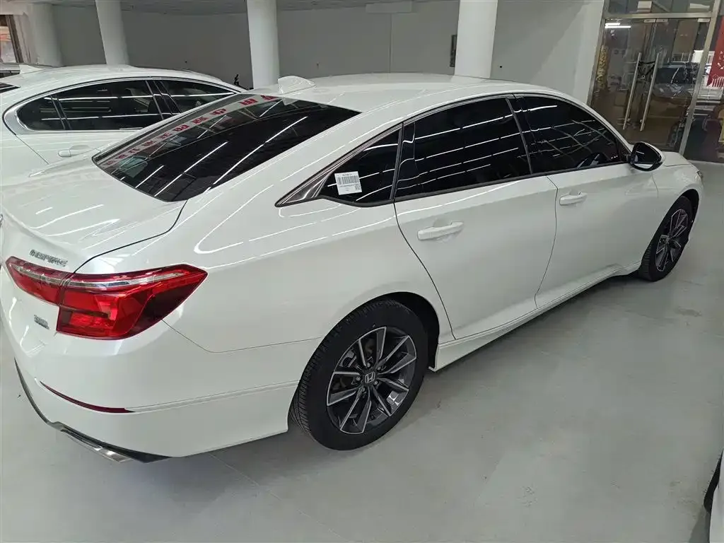 Honda Inspire — фото 5