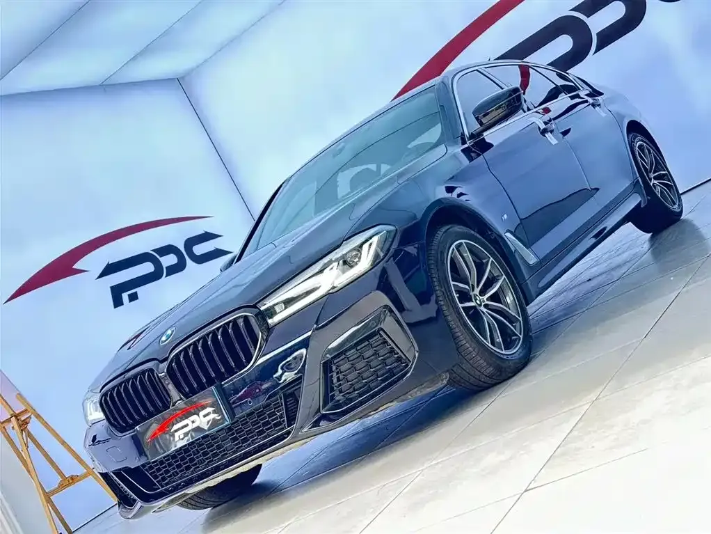 BMW 5 Series — фото 5