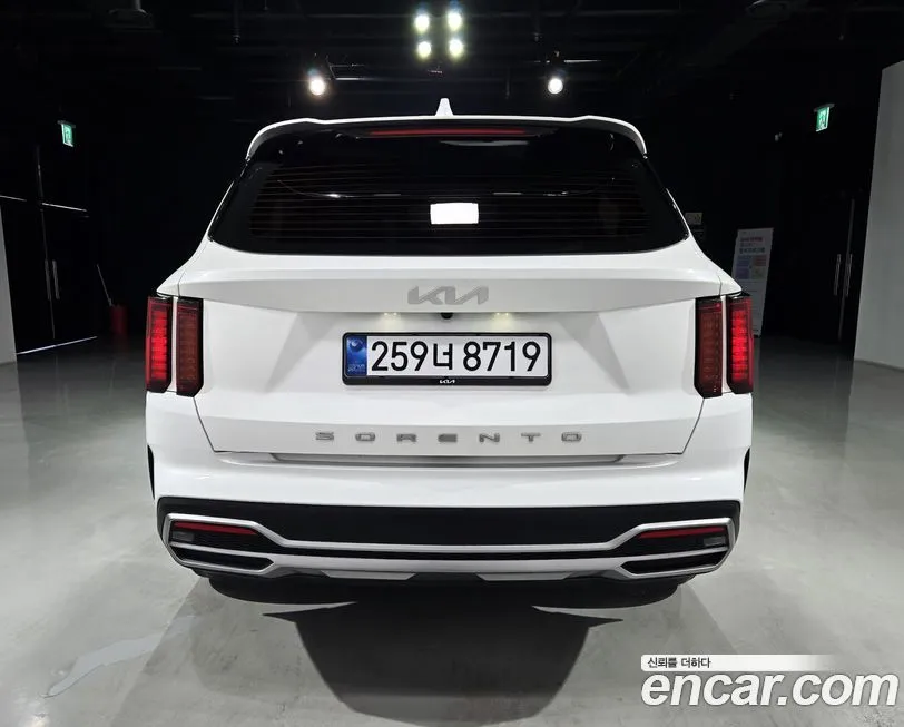 Kia Sorento — фото 5