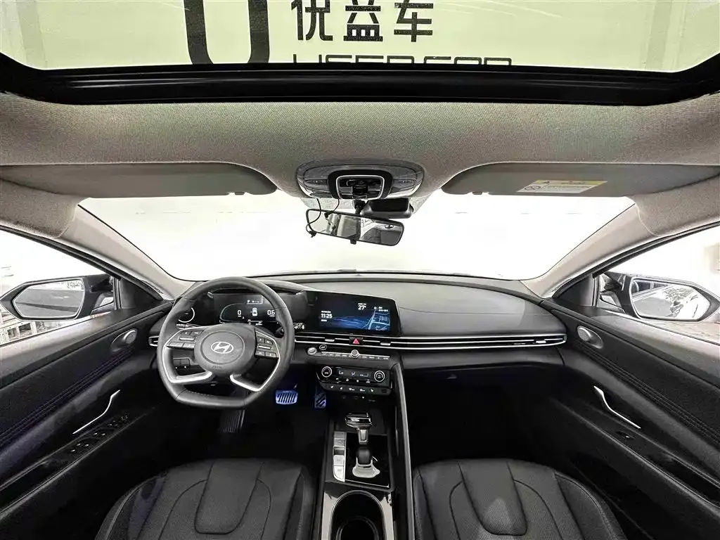 Hyundai Elantra — фото 6