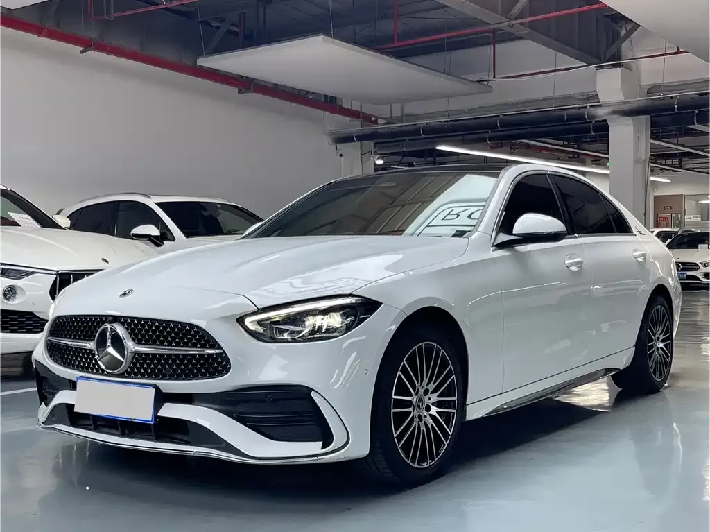 Mercedes-Benz C-Class — фото 1