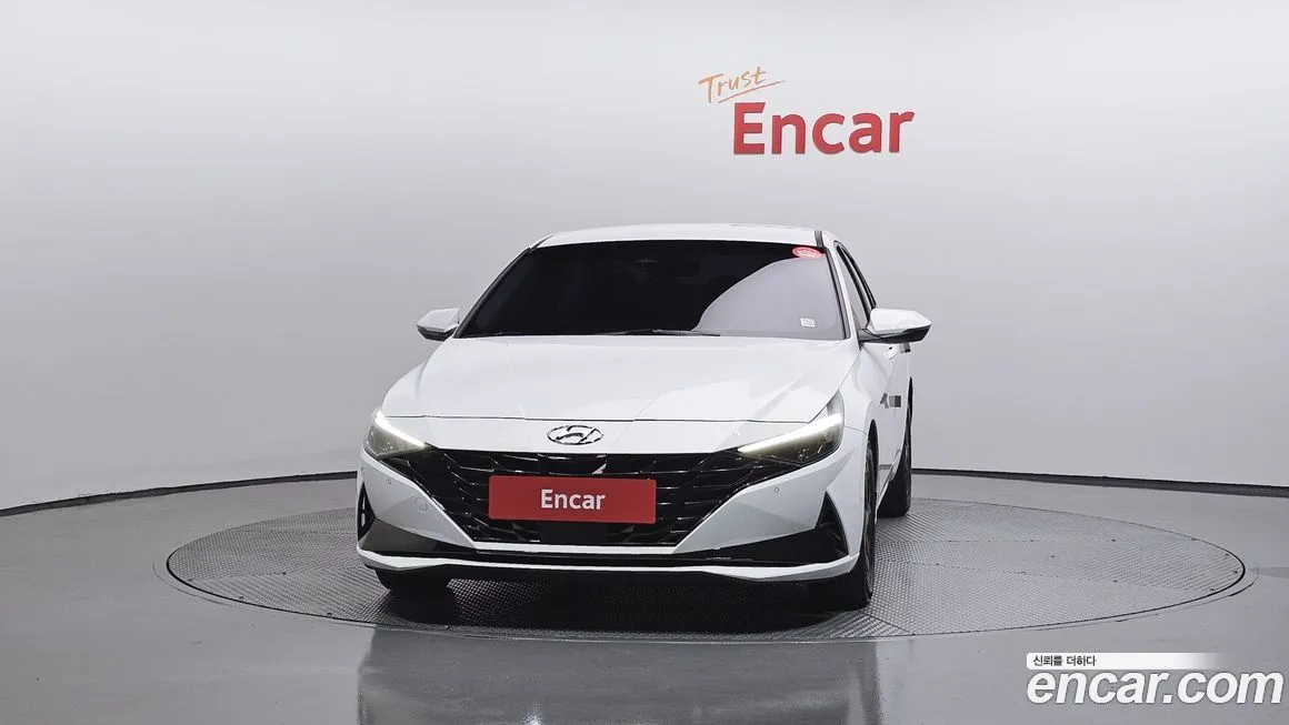 Hyundai AVANTE — фото 3