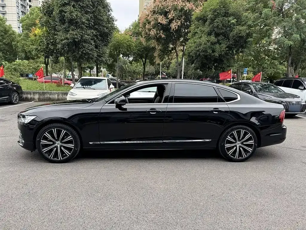 Volvo S90 — фото 9