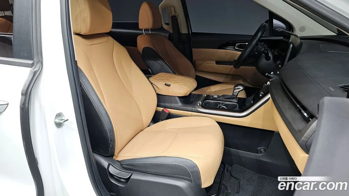 Kia Carnival — фото 10