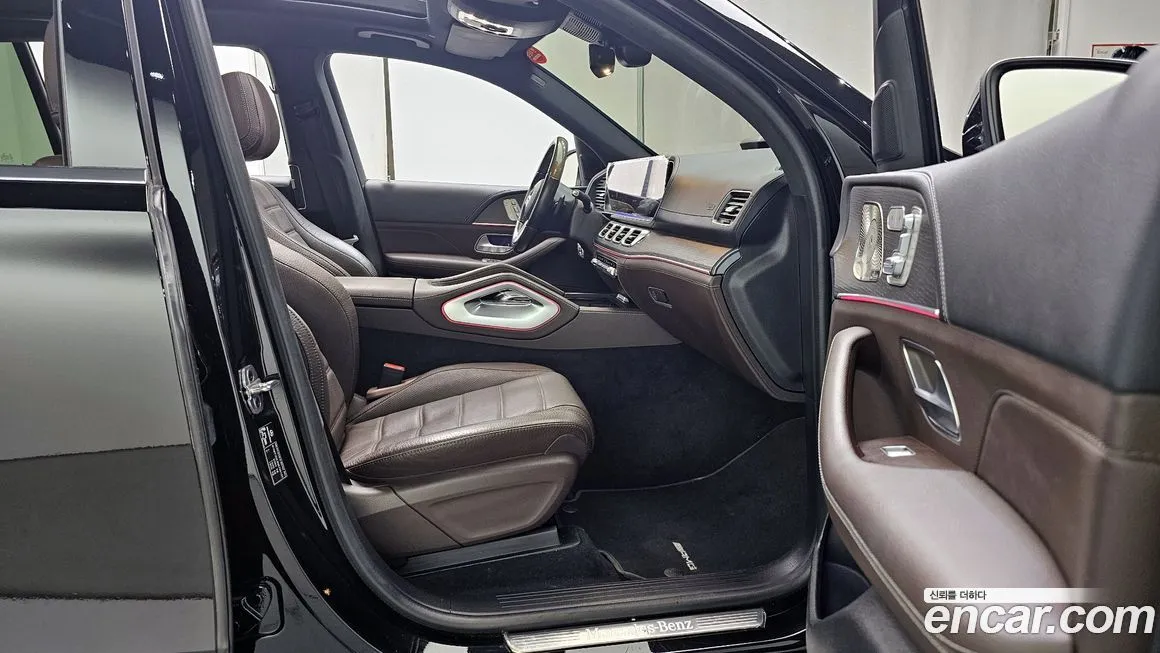 Mercedes-Benz GLS-Class — фото 10