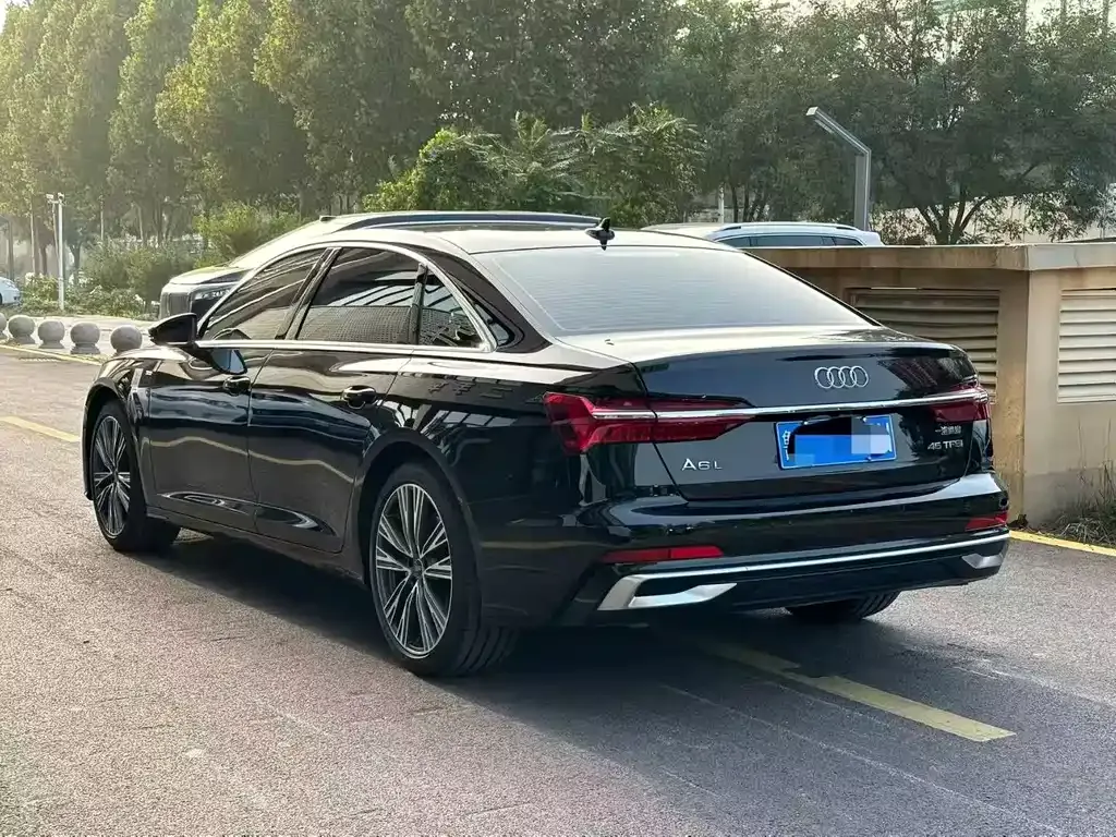 Audi A6L — фото 4