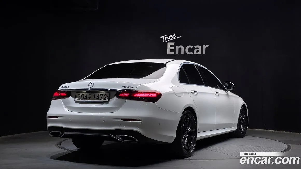 Mercedes-Benz E-Class — фото 2