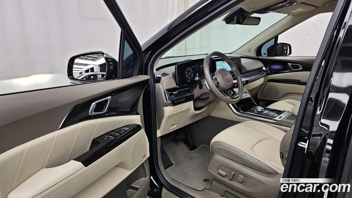 Kia Carnival — фото 10