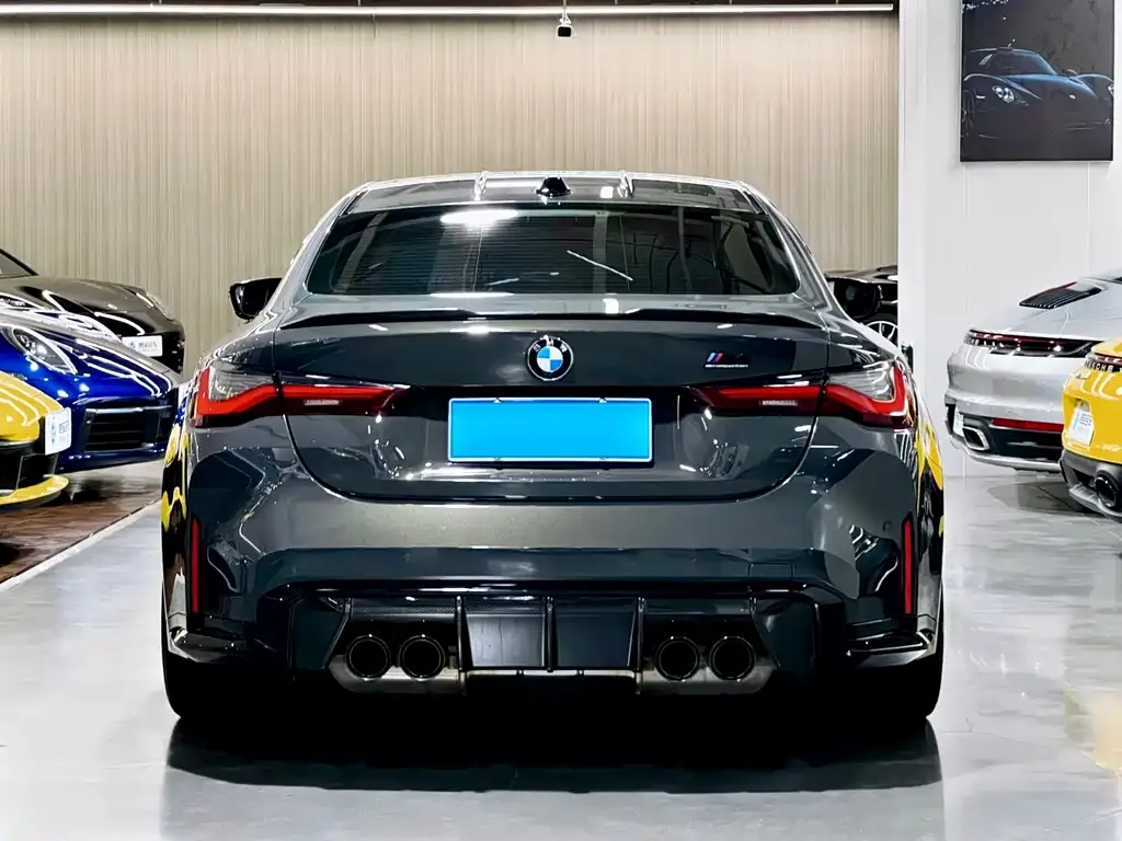 BMW M4 — фото 4