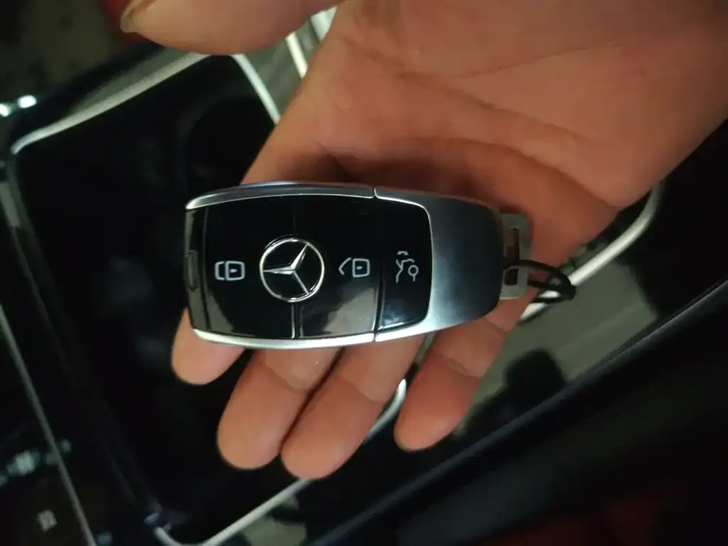 Mercedes-Benz E-Class (Import) — фото 9