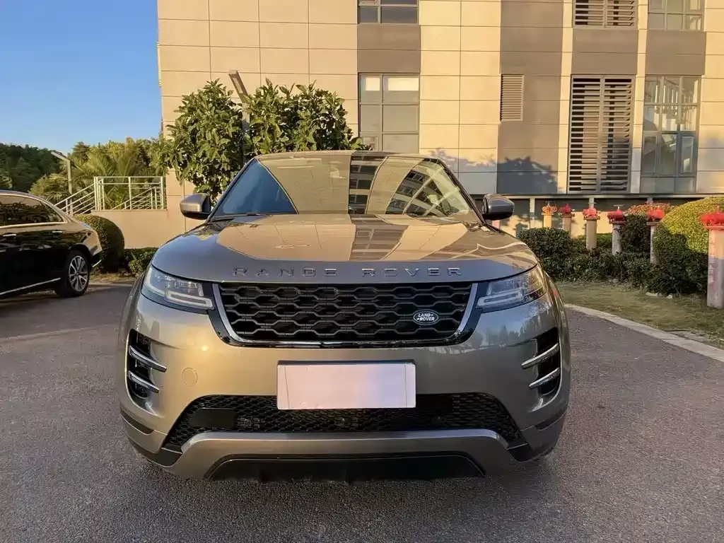Land Rover Evoque — фото 1