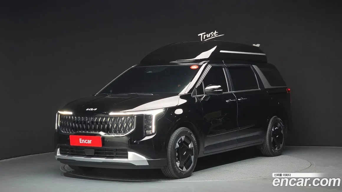 Kia Carnival — фото 1