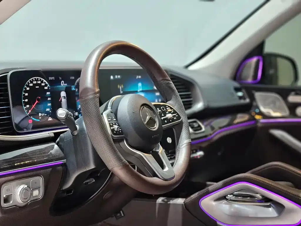 Mercedes-Benz GLE — фото 8