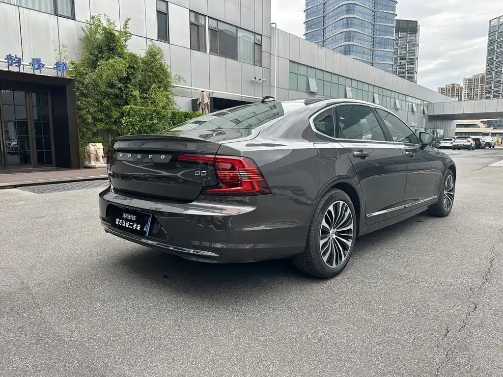 Volvo S90 — фото 8