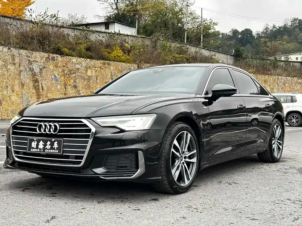 Audi A6L — фото 2