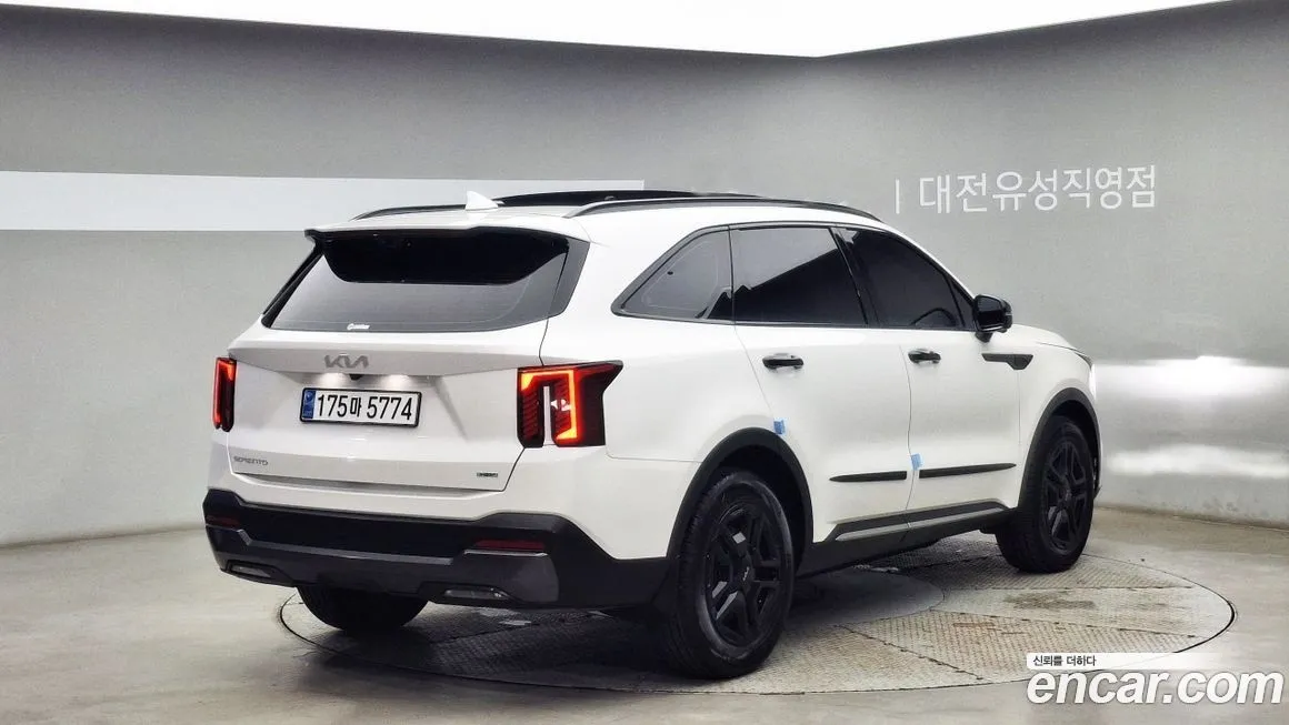 Kia Sorento — фото 4