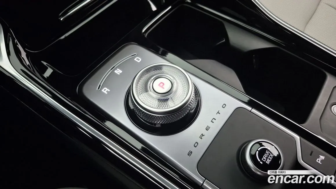 Kia Sorento — фото 9
