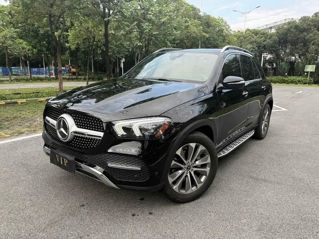 Mercedes-Benz GLE — фото 1