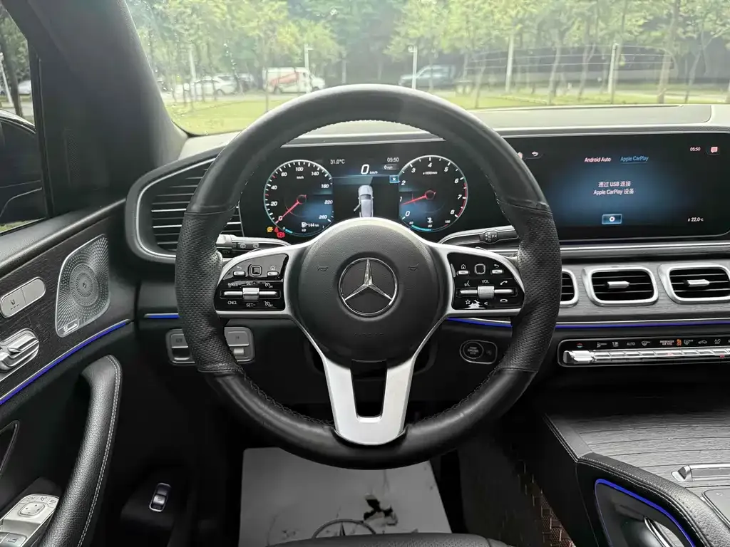 Mercedes-Benz GLE — фото 9
