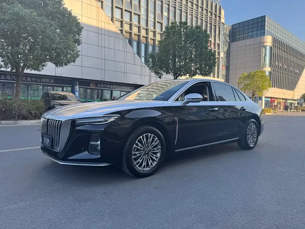 Hongqi H5 — фото 1