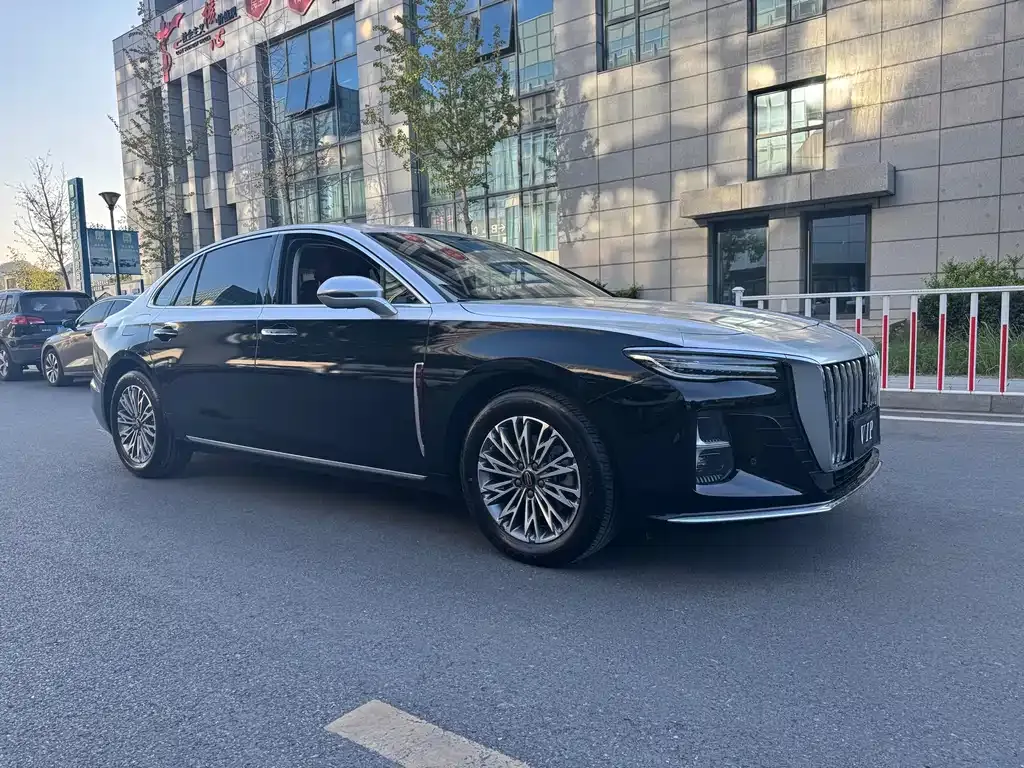 Hongqi H5 — фото 4