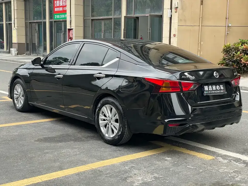 Nissan Teana — фото 7