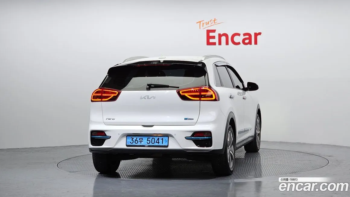 Kia Niro — фото 4