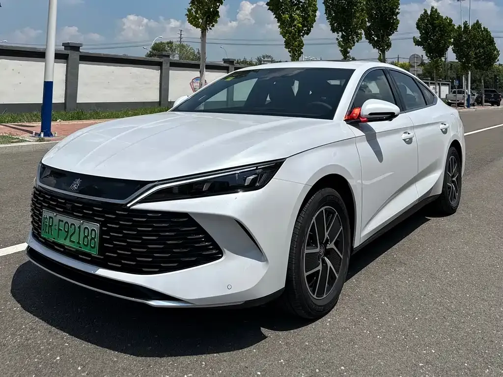 BYD Qin L — фото 1