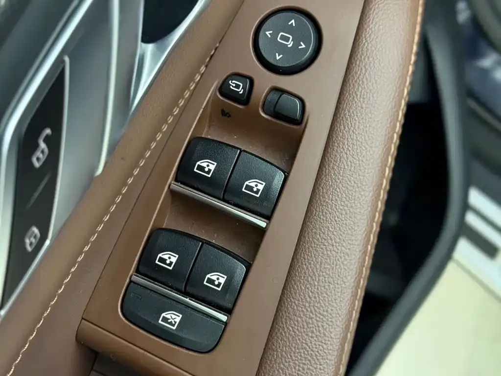 BMW X5 (Import) — фото 10