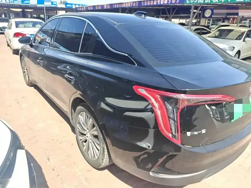 Hongqi E-QM5 — фото 4