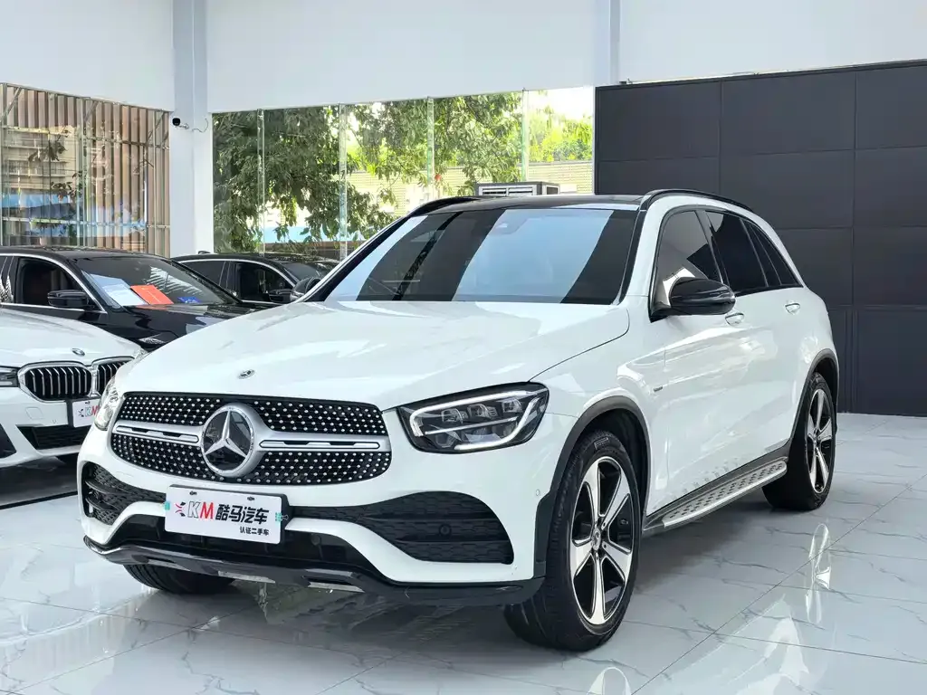 Mercedes-Benz GLC — фото 1