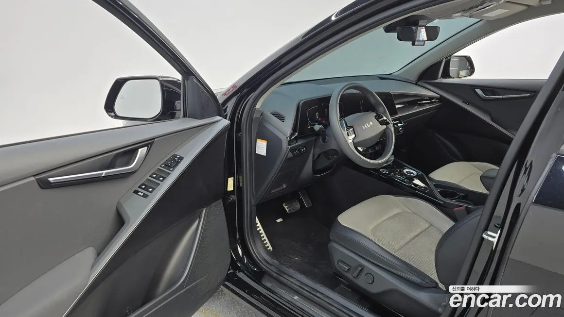 Kia Niro — фото 10