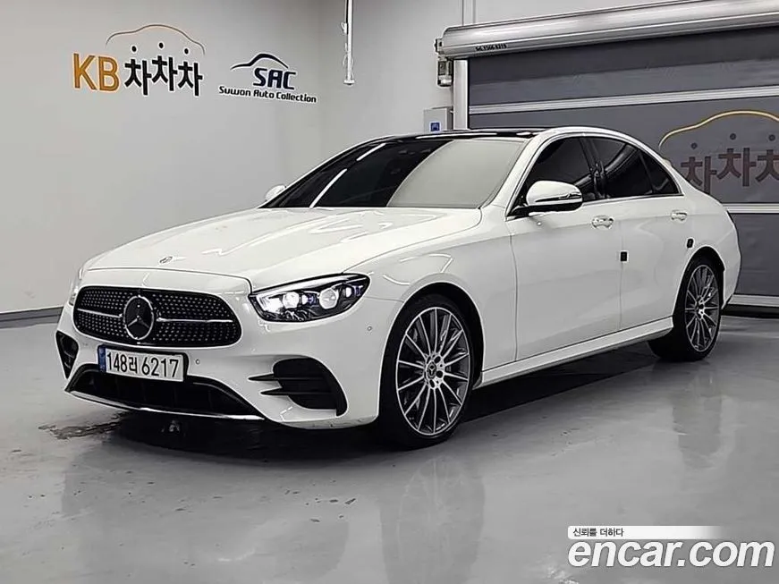 Mercedes-Benz E-Class — фото 1