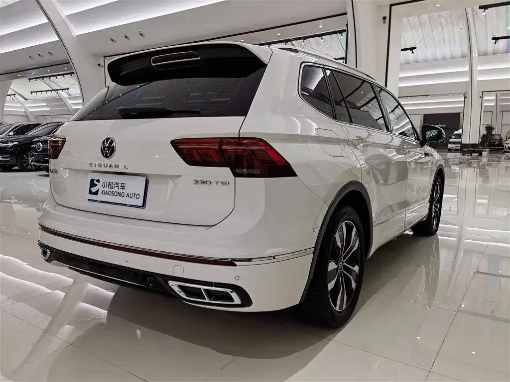 Volkswagen Tiguan L — фото 4