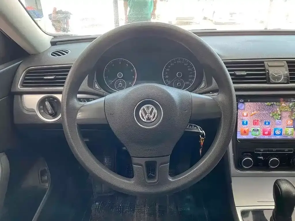 Volkswagen Passat — фото 4