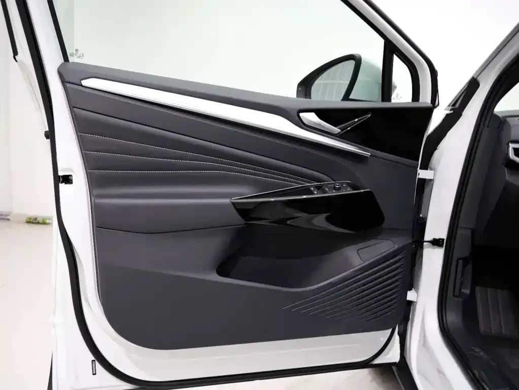 Volkswagen ID.4 Crozz — фото 10