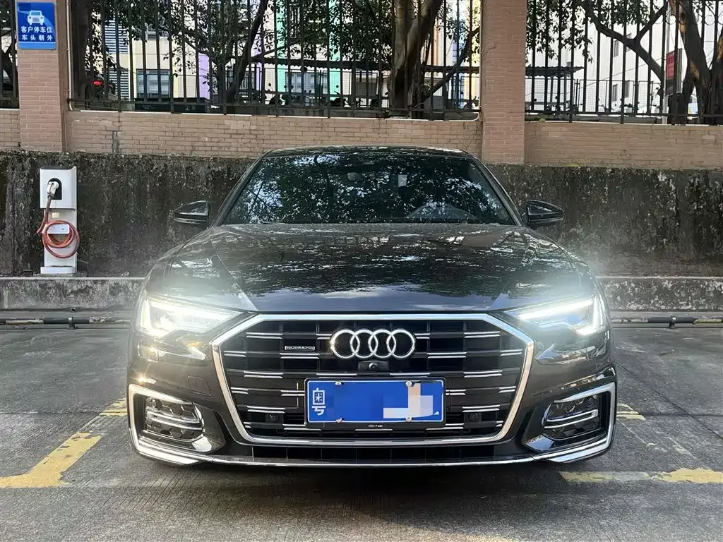Audi A6L — фото 2