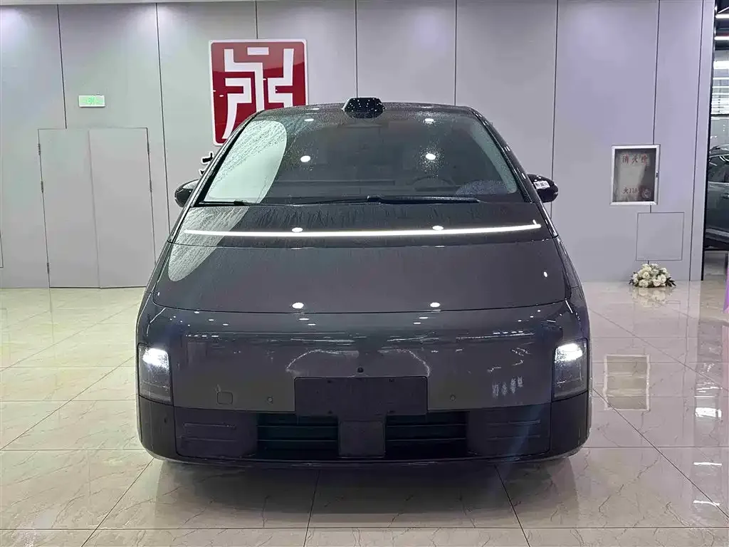 Li Auto MEGA — фото 2