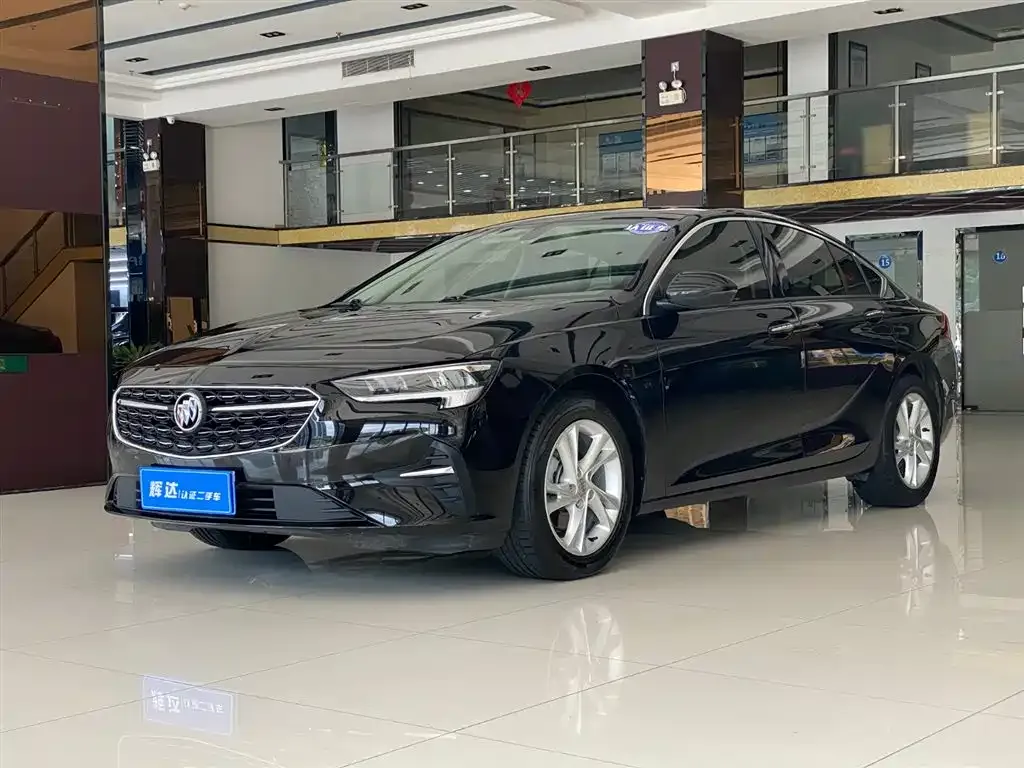 Buick Regal — фото 1
