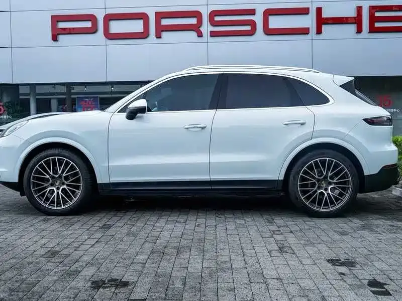 Porsche Cayenne — фото 4