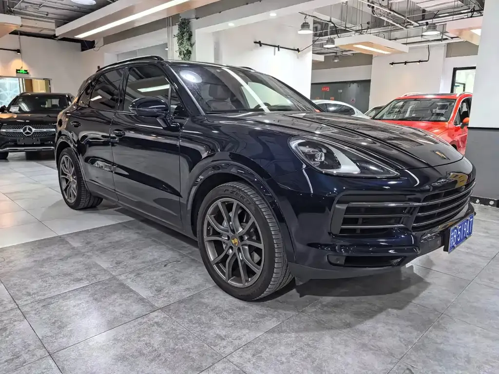 Porsche Cayenne — фото 2