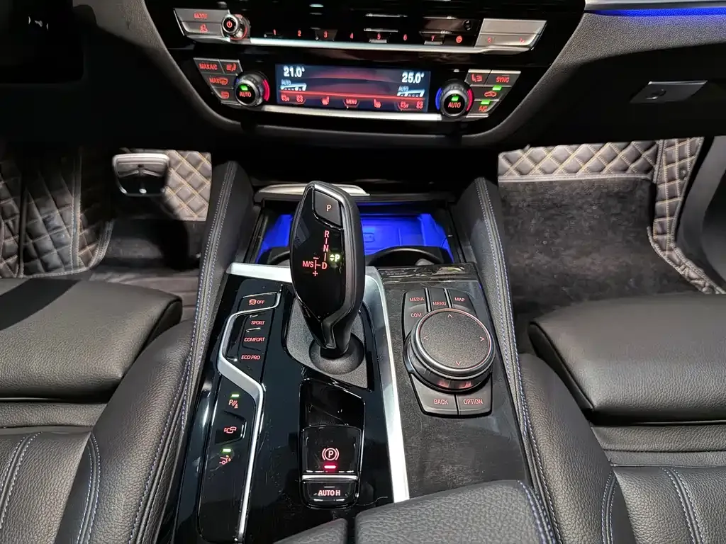 BMW 6 Series GT — фото 9