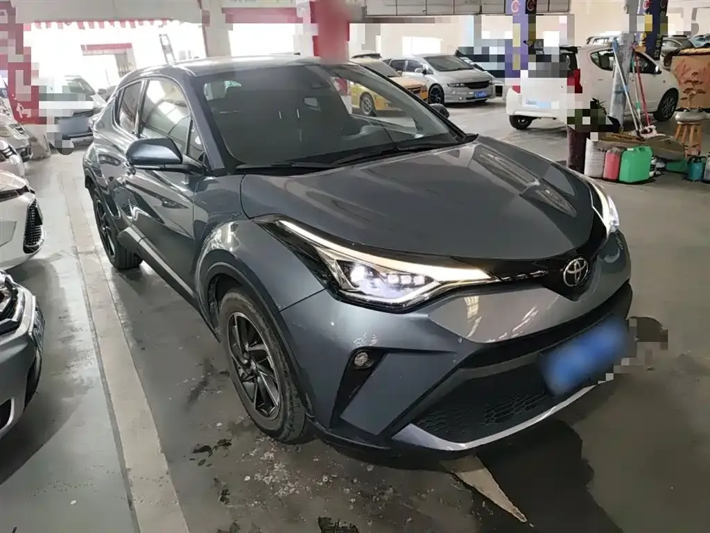 Toyota C-HR — фото 4