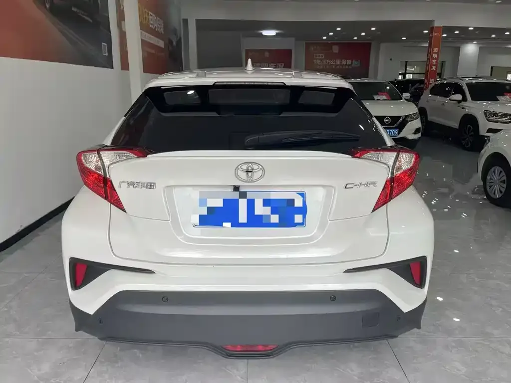 Toyota C-HR — фото 3