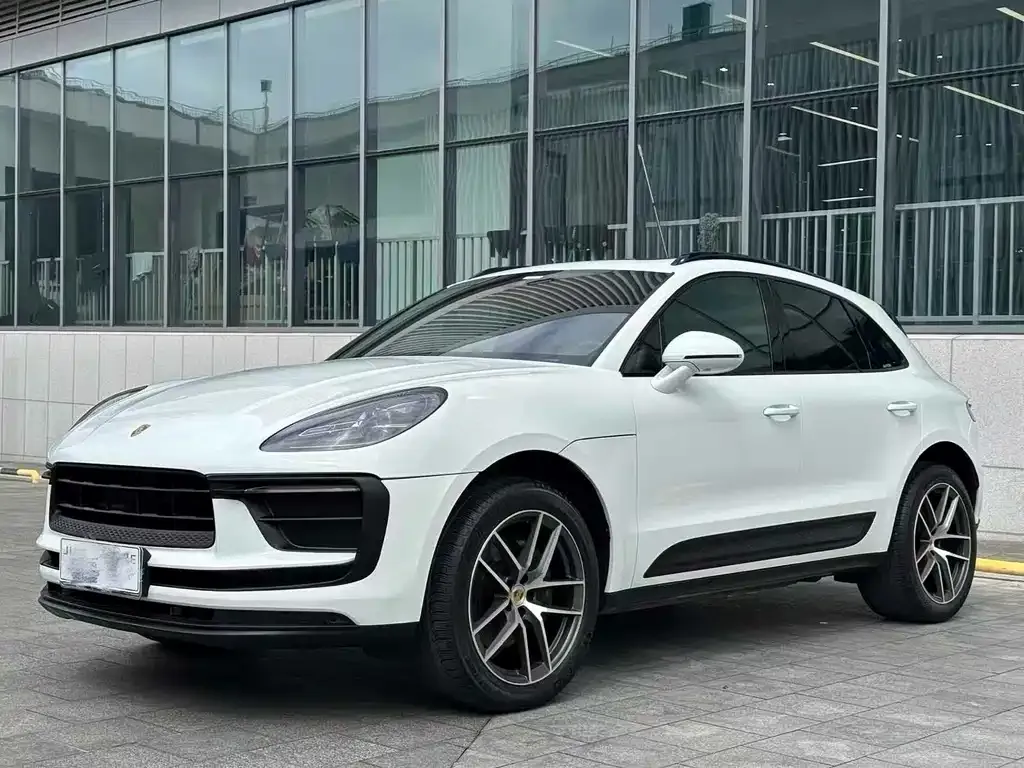 Porsche Macan — фото 1