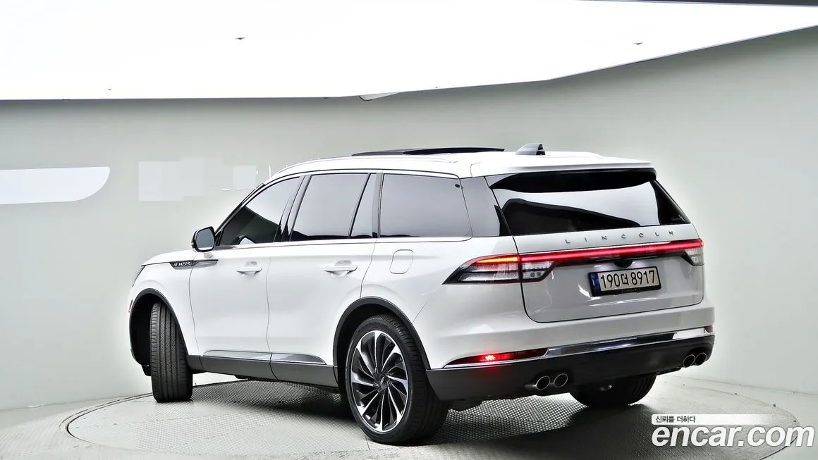 Lincoln Aviator — фото 4
