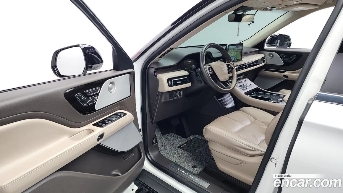 Lincoln Aviator — фото 10